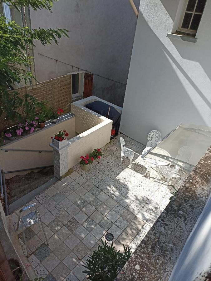 Des Grivats Apartment Cusset